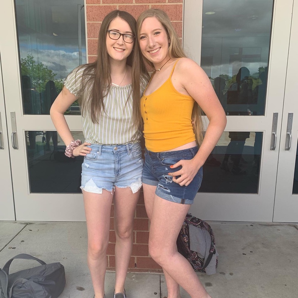 Meet your Posher, Lauren